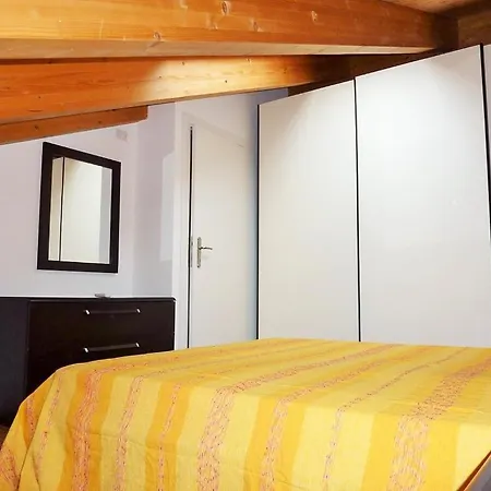 Duplex Con Doppi Servizi Piazza Aurora アパート *