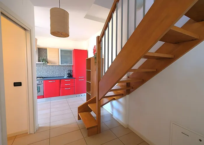 Duplex Con Doppi Servizi Piazza Aurora *