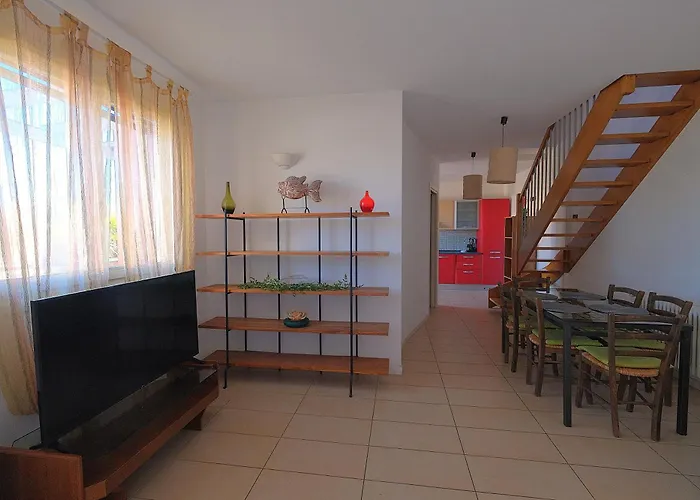 Duplex Con Doppi Servizi Piazza Aurora *