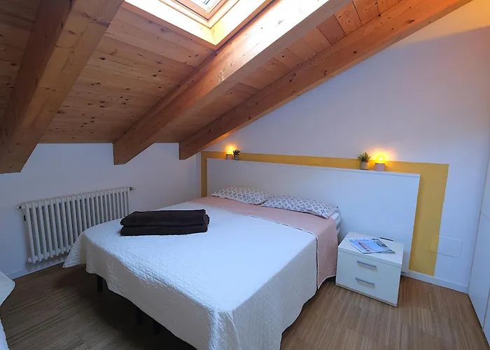 Duplex Con Doppi Servizi Piazza Aurora * 利多迪迪耶索洛