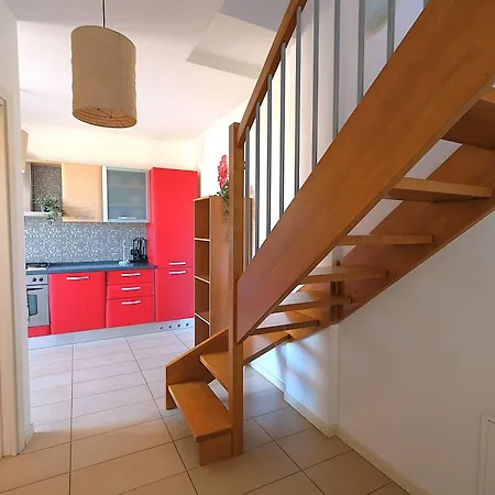 Duplex Con Doppi Servizi Piazza Aurora *